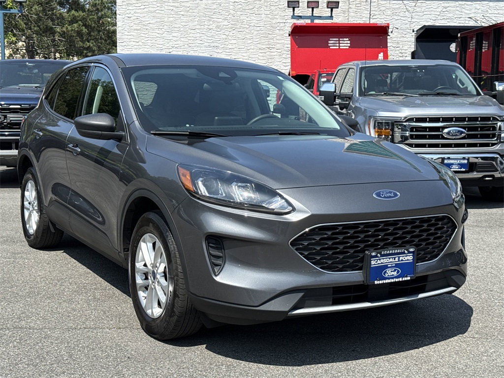 Used 2022 Carbonized Gray Metallic Ford SE image 1
