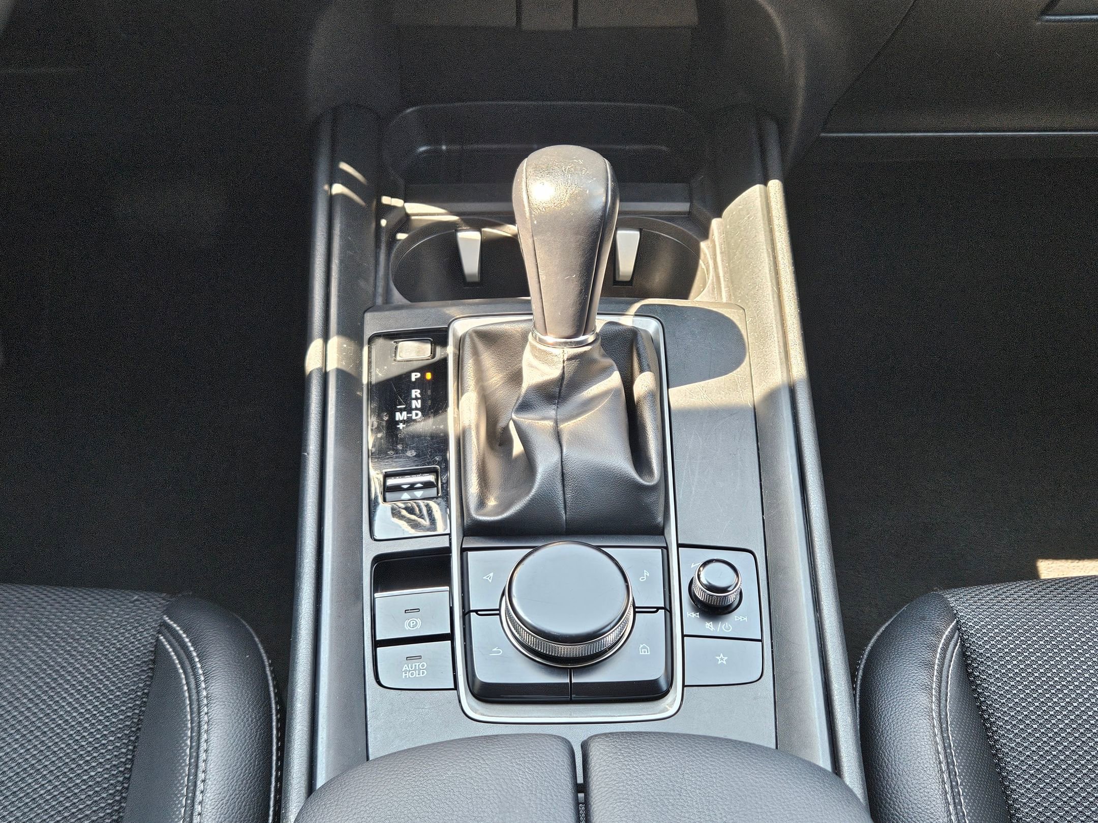 2024 Mazda CX-50 2.5 S Preferred photo 9