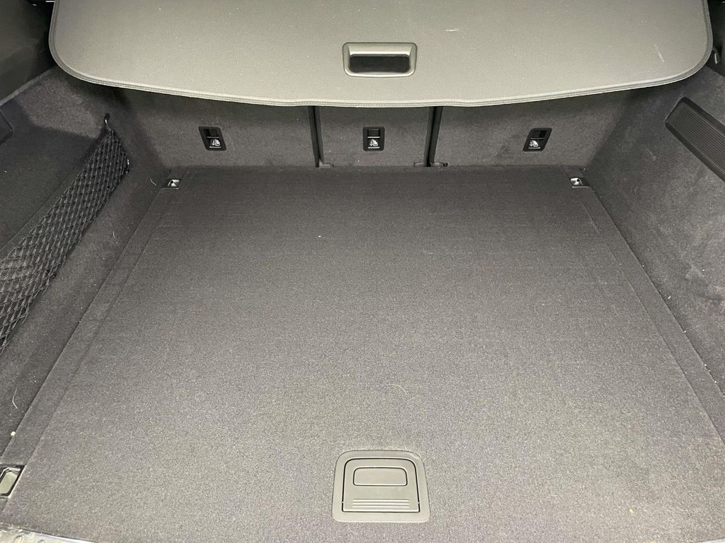 2024 Porsche Cayenne S photo 20