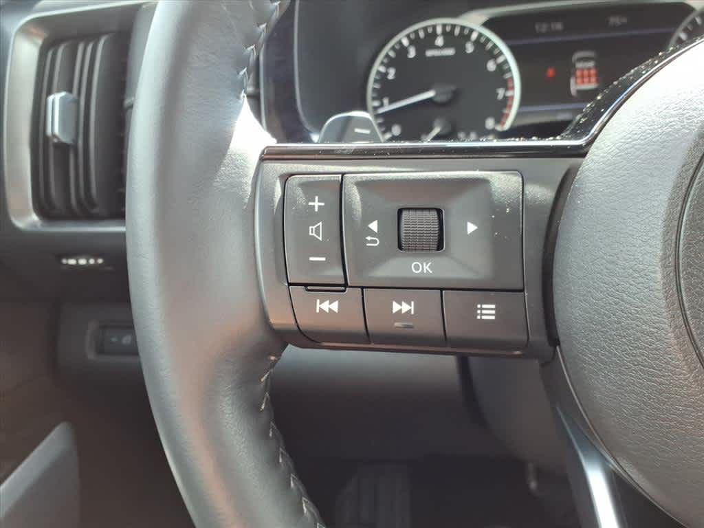 2024 Nissan Pathfinder SL photo 20