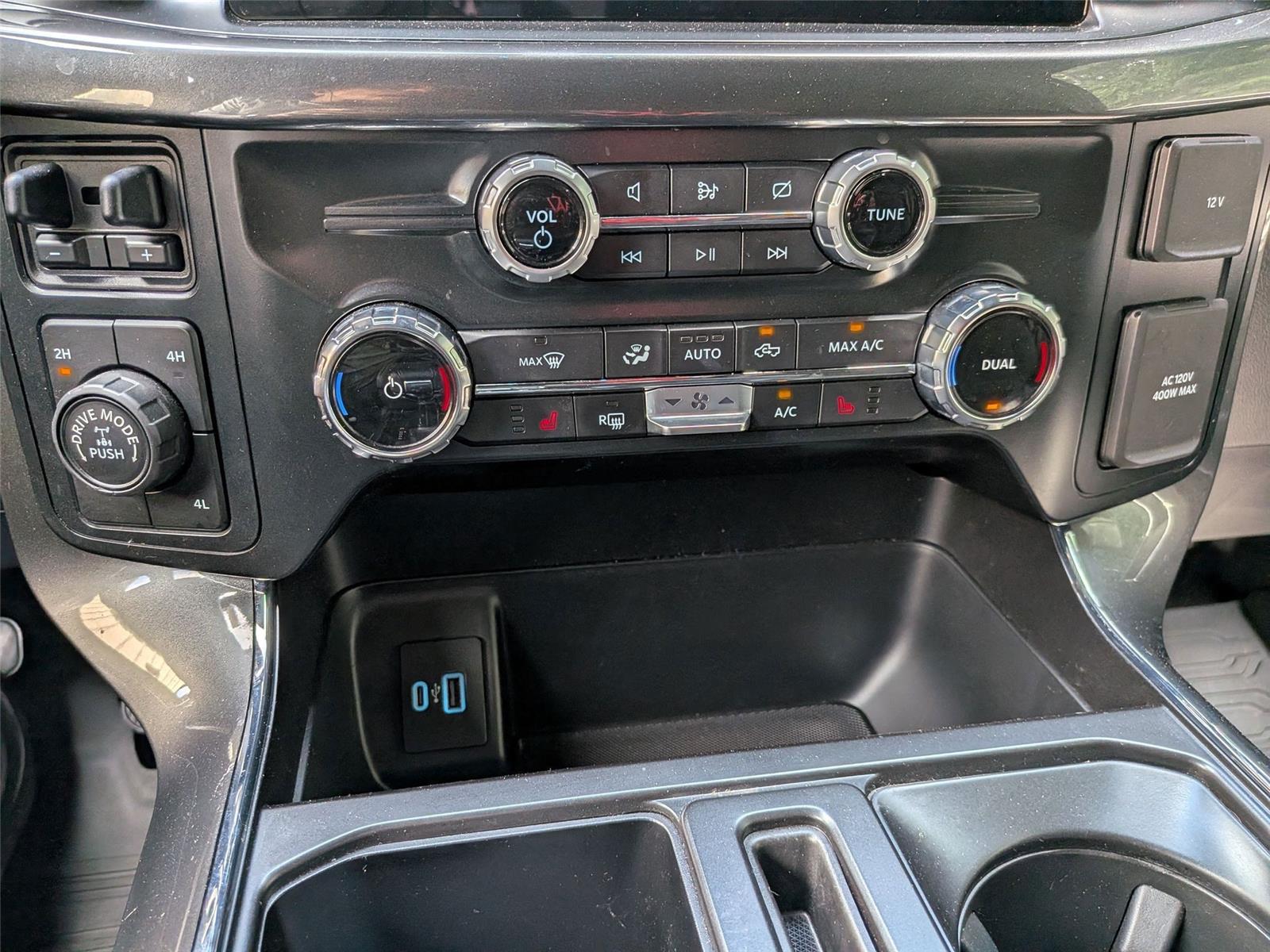 2022 Ford F-150 XLT photo 22