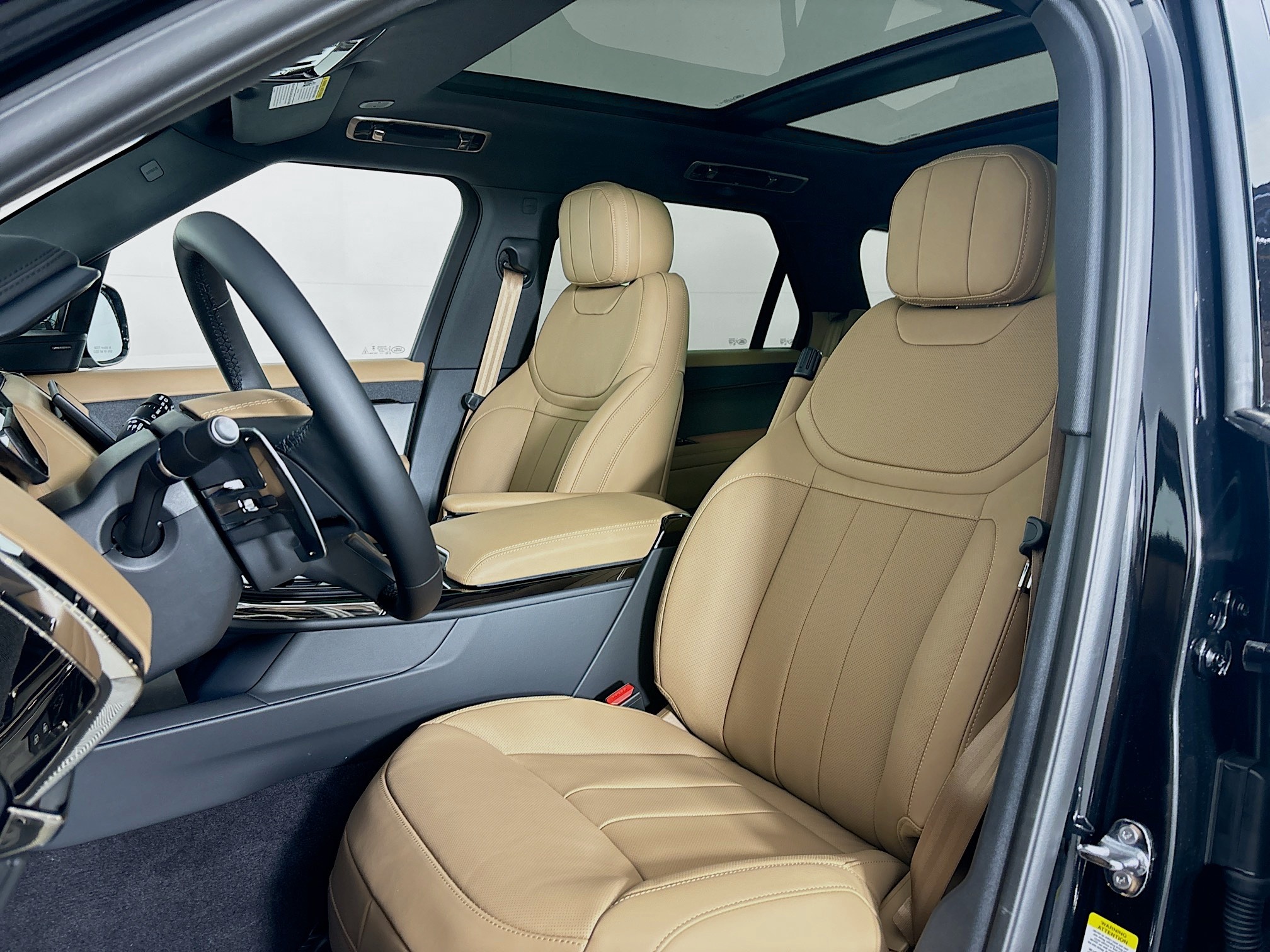 2025 Land Rover Range Rover Sport SE photo 19