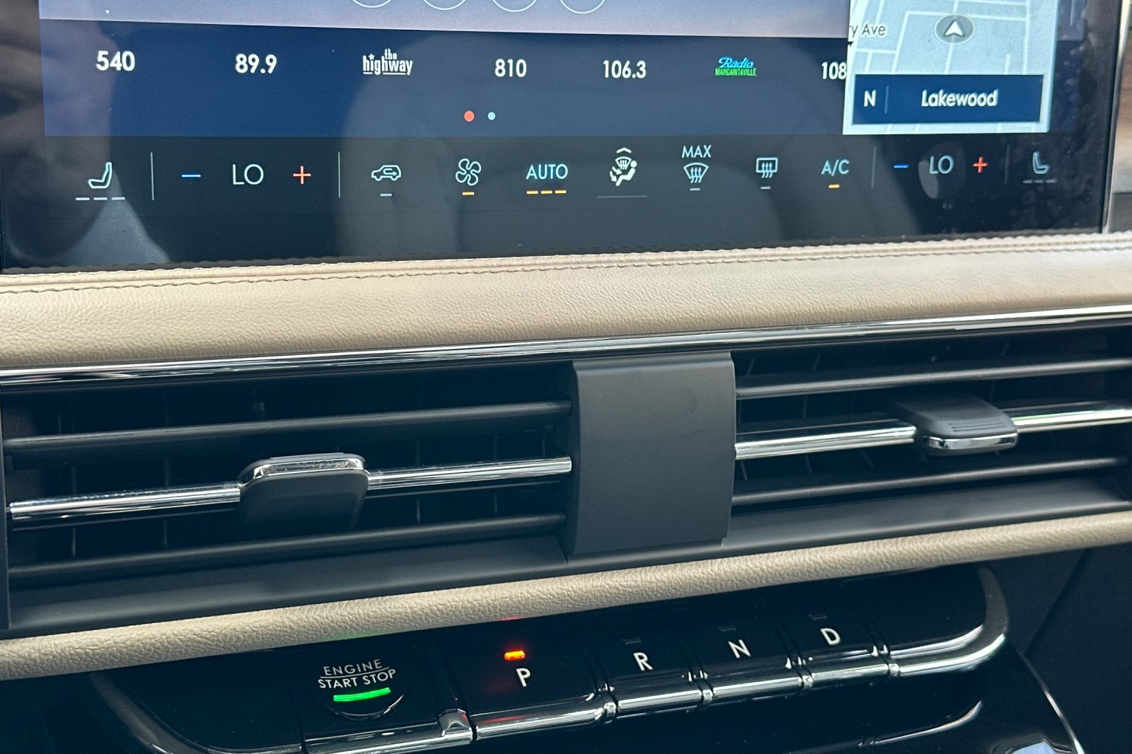 2025 Lincoln Corsair Grand Touring photo 21