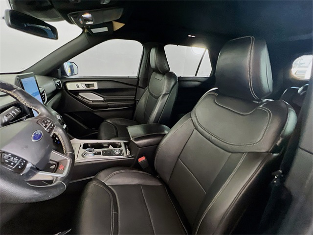 2020 Ford Explorer ST photo 12