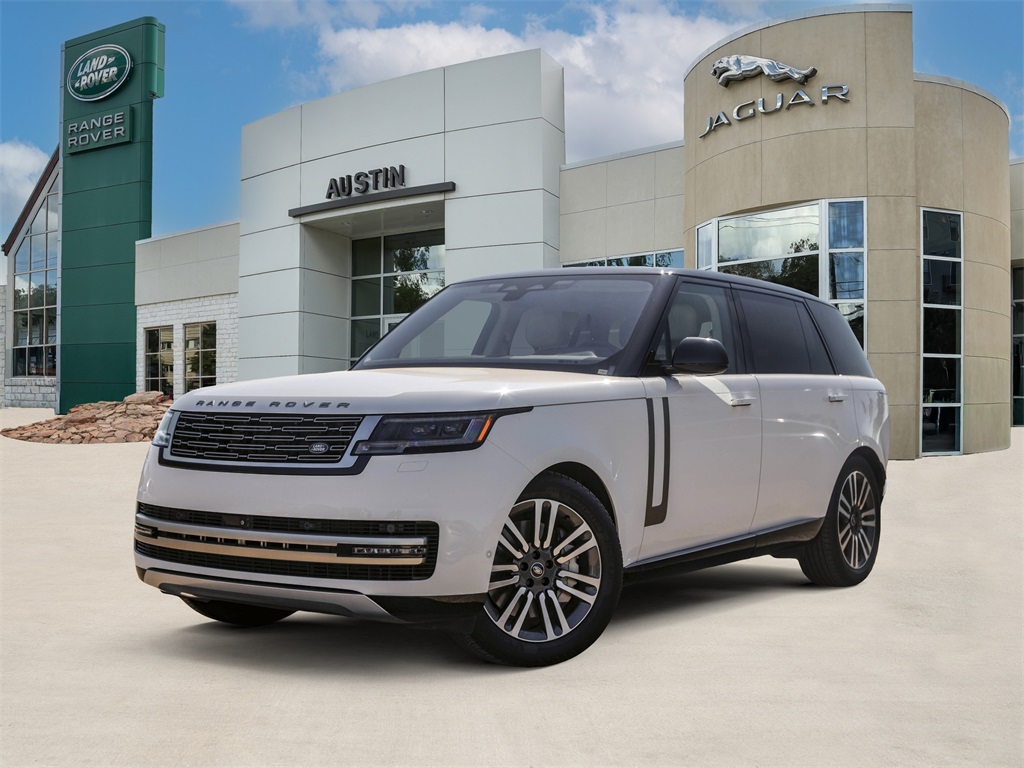 2023 Land Rover Range Rover SE's photo