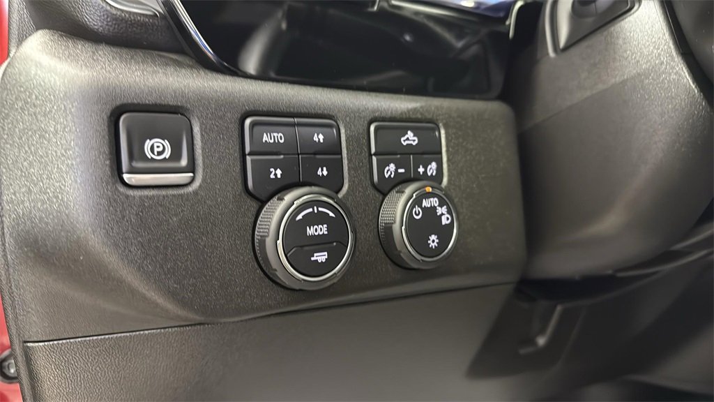 2024 Chevrolet Silverado 1500 LT photo 18