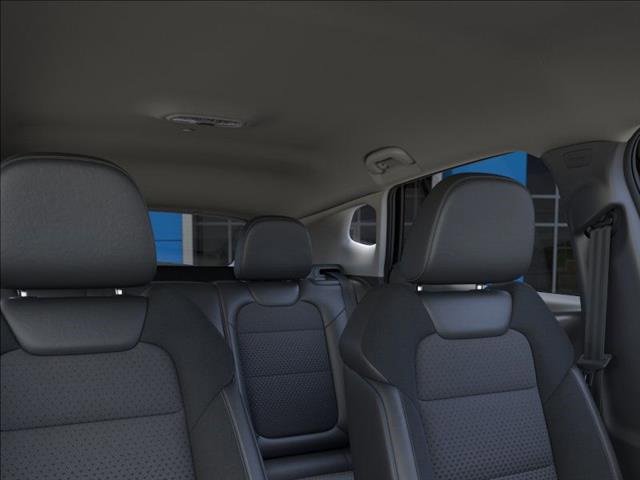 2025 Chevrolet Trax LT photo 22