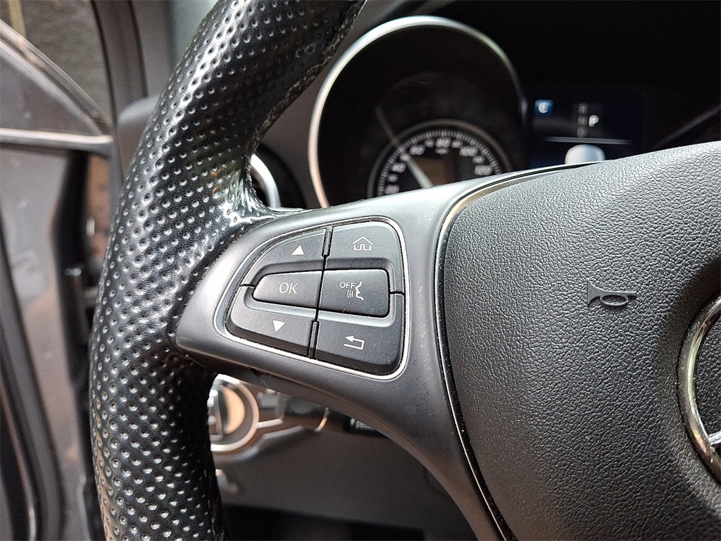 2019 Mercedes Benz GLC 300 4MATIC photo 19