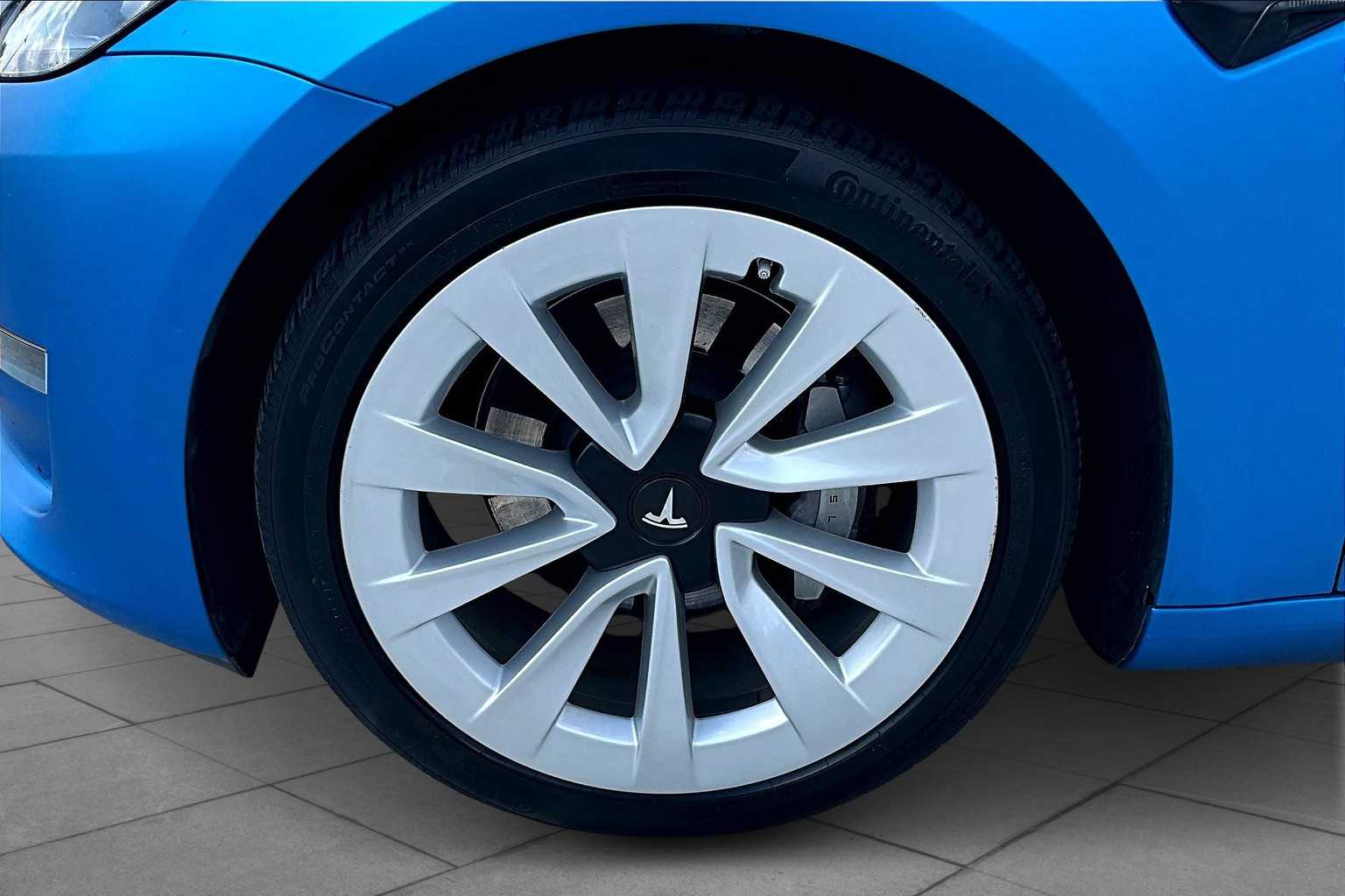 2021 Tesla Model 3 Standard Range Plus photo 9