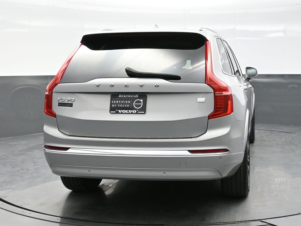 2023 Volvo XC90 T8 Plus photo 5