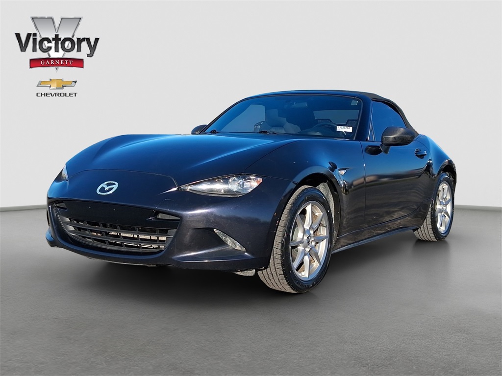 2016 Mazda MX-5 Miata Sport's photo