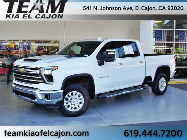 2024 Chevrolet Silverado HD LTZ's photo