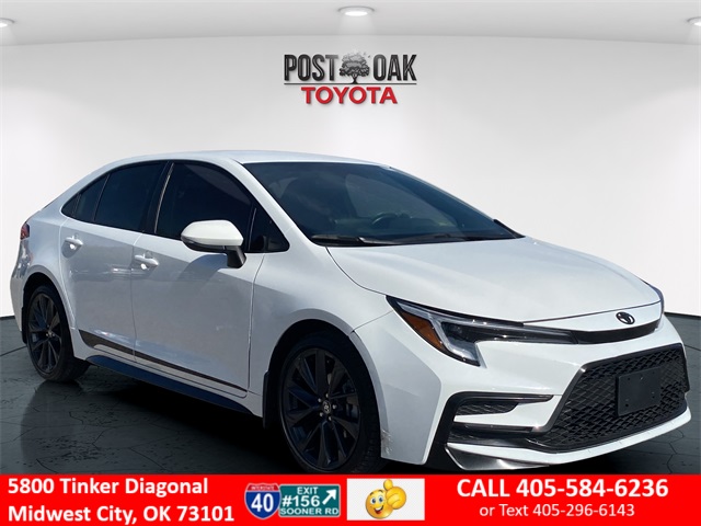 2025 Toyota Corolla SE's photo