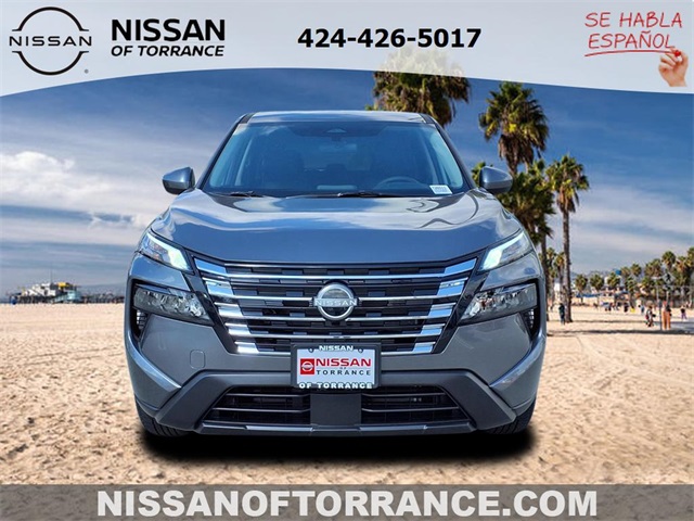 2026 Nissan Rogue SV photo 2