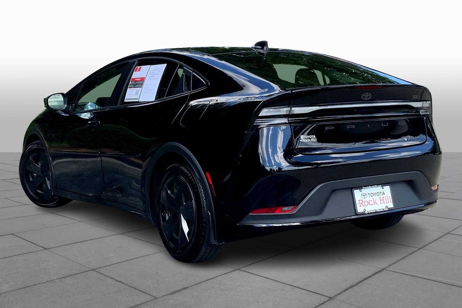 2024 Toyota Prius Prime XSE Premium photo 11