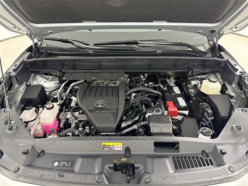 2023 Toyota Highlander L photo 29