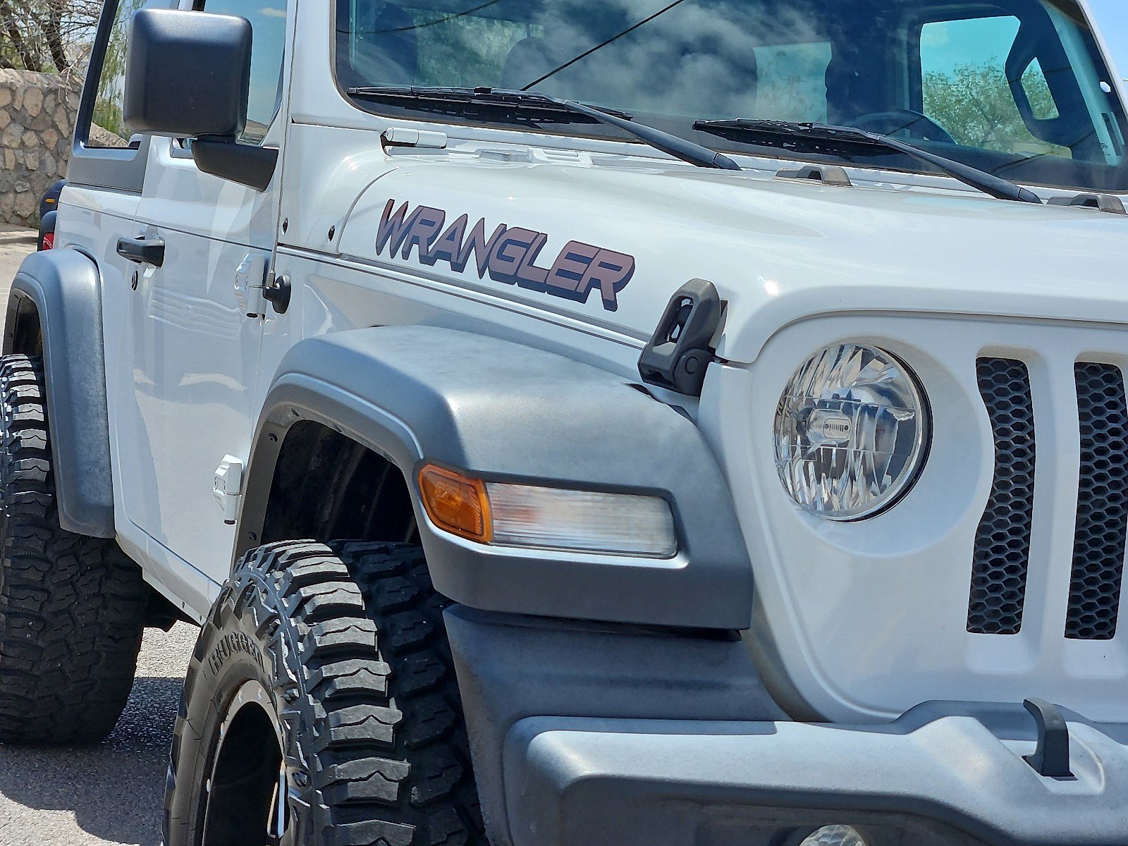 2020 Jeep Wrangler Sport S photo 2