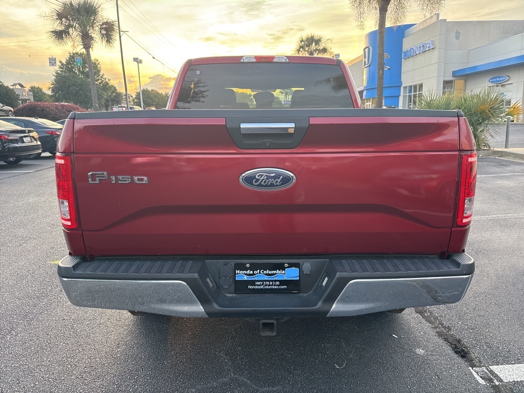 2015 Ford F-150 XLT photo 4