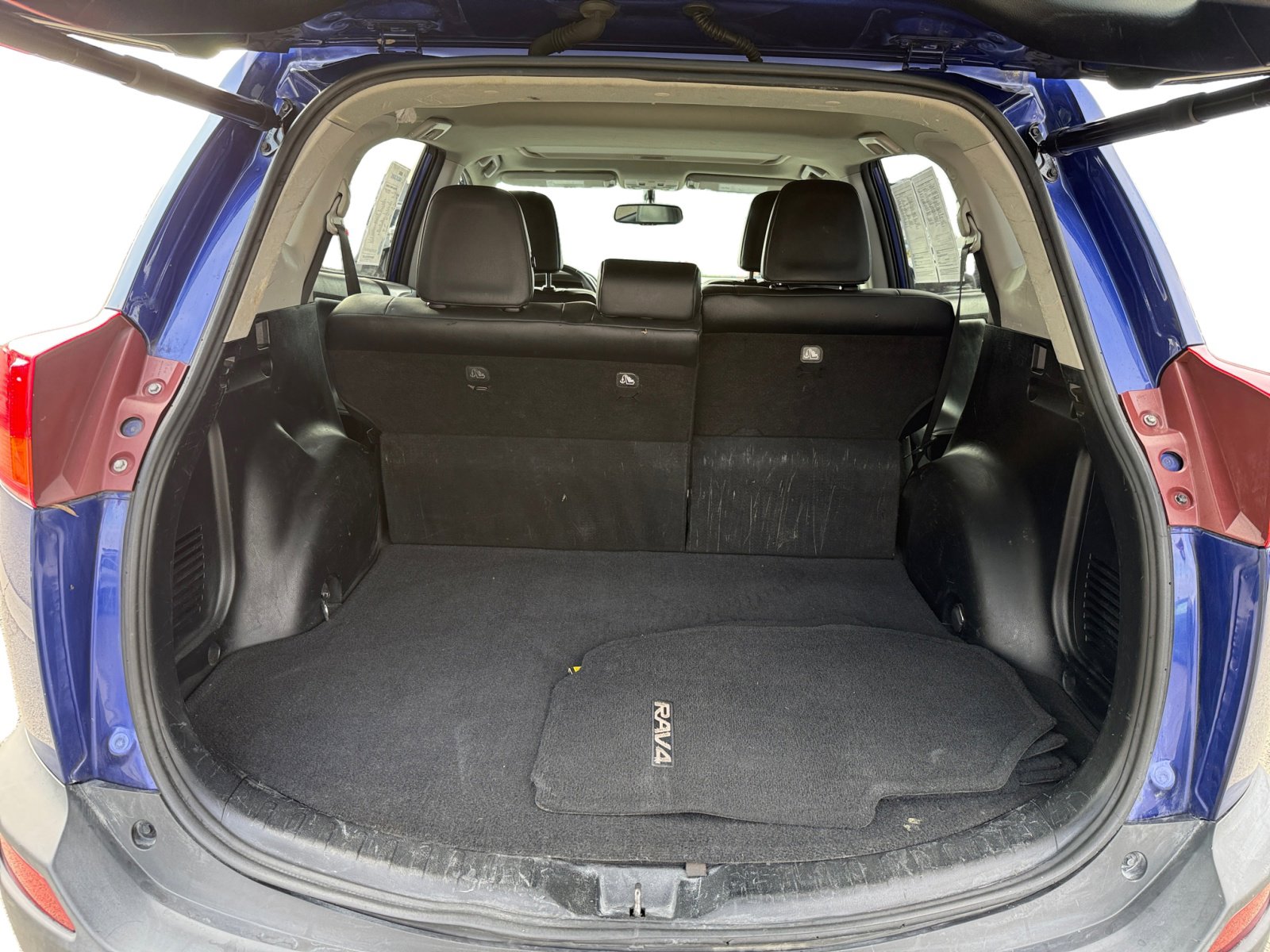 2015 Toyota RAV4 Limited photo 17