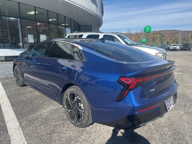 2025 Kia K5 GT-Line photo 2