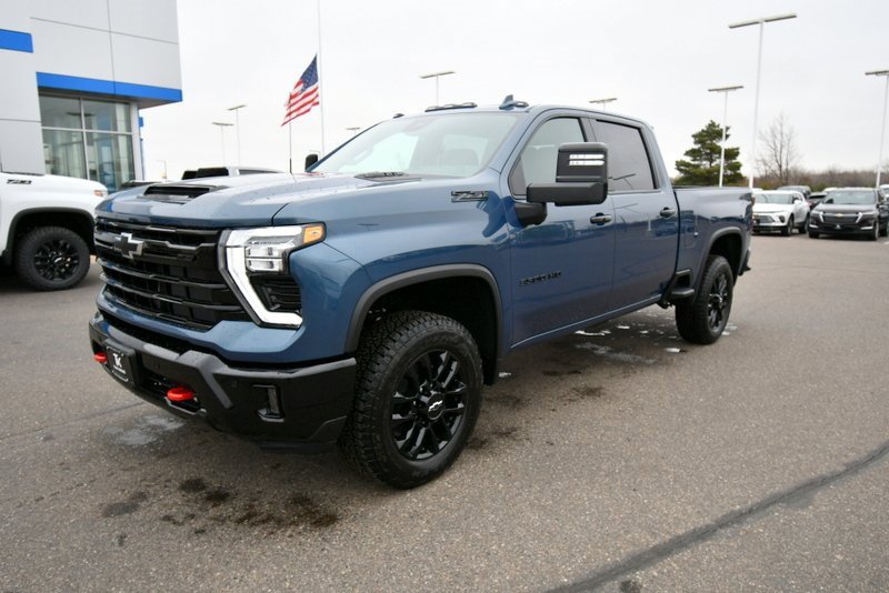 2026 Chevrolet Silverado 3500HD LTZ photo 2