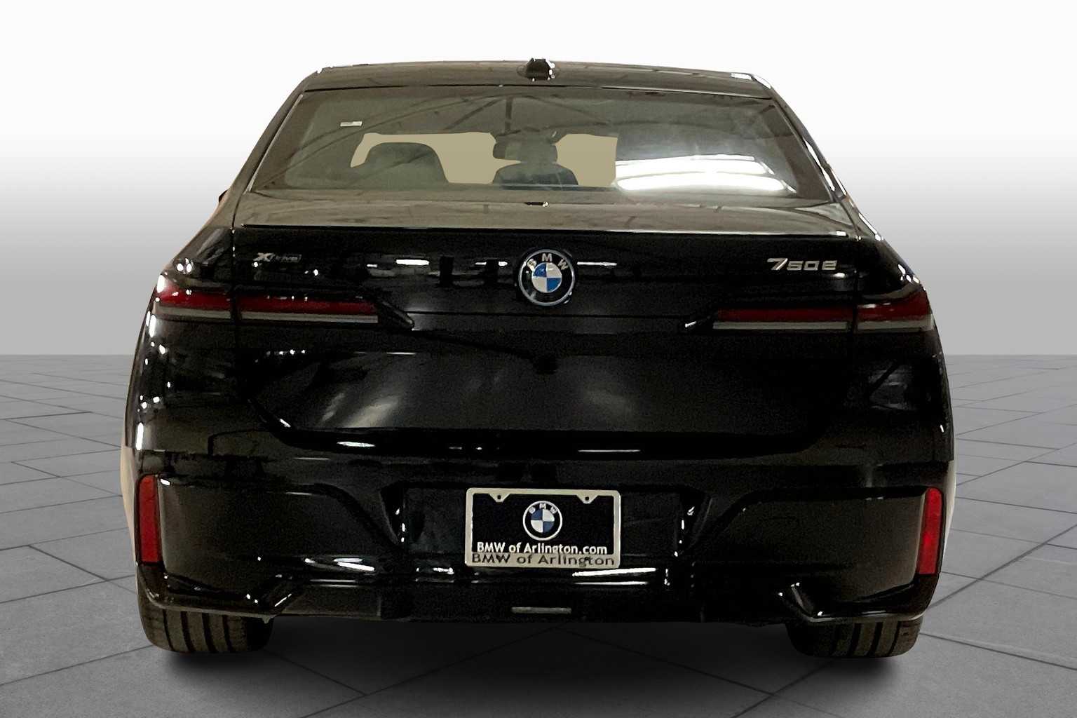 2025 Bmw 750e 750e xDrive photo 4
