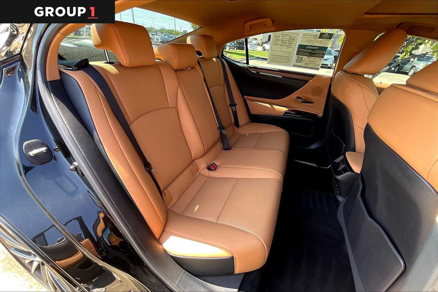 2022 Lexus ES Premium photo 17