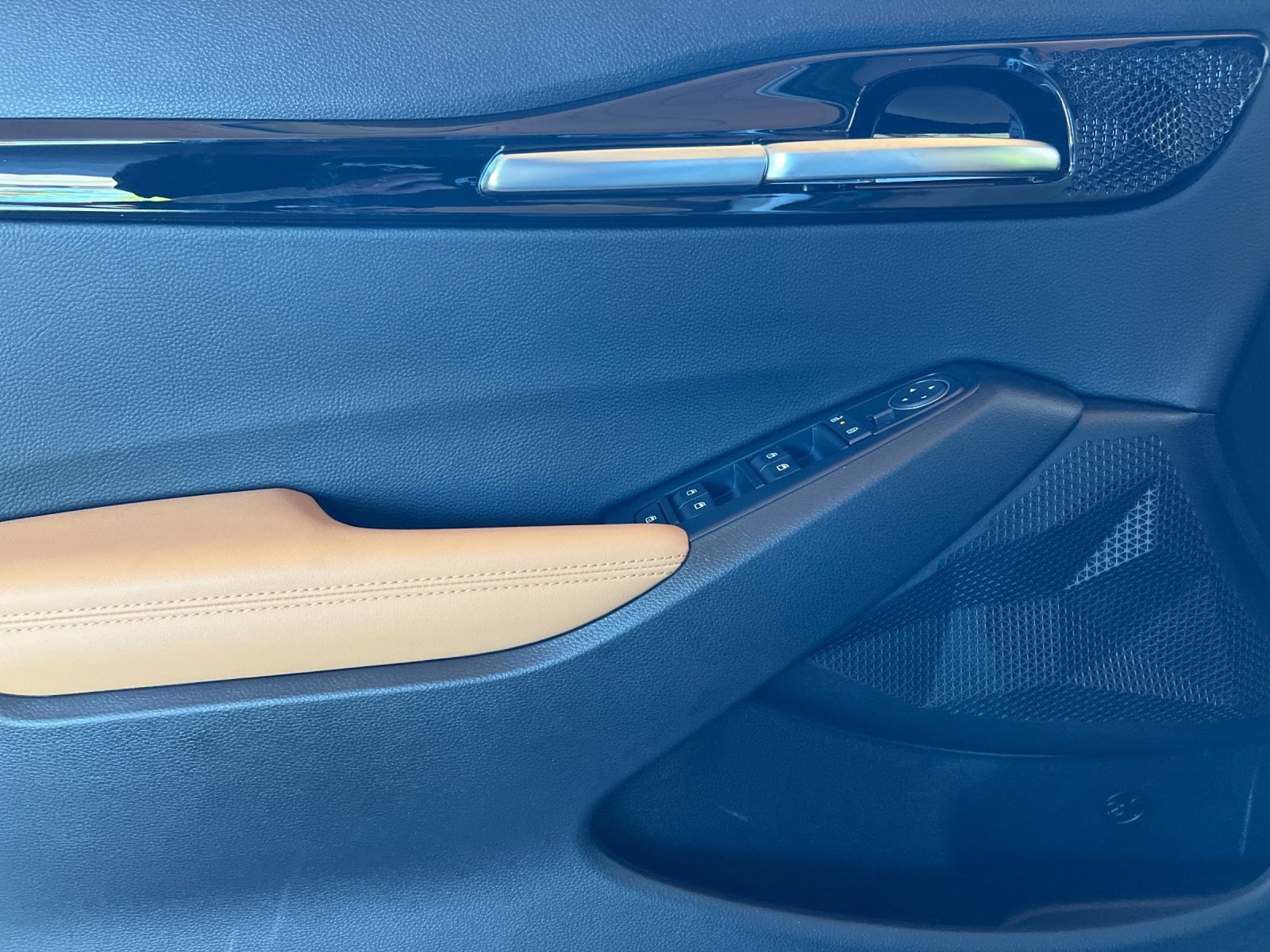 2026 Kia Seltos EX photo 11