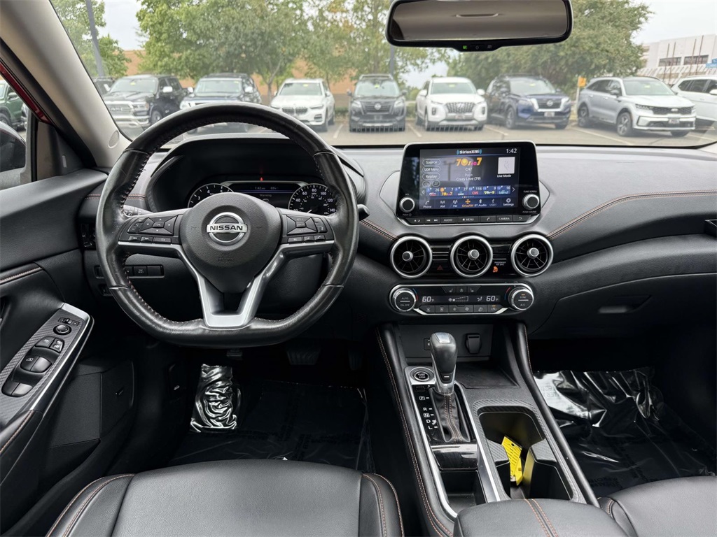 2021 Nissan Sentra SR photo 17