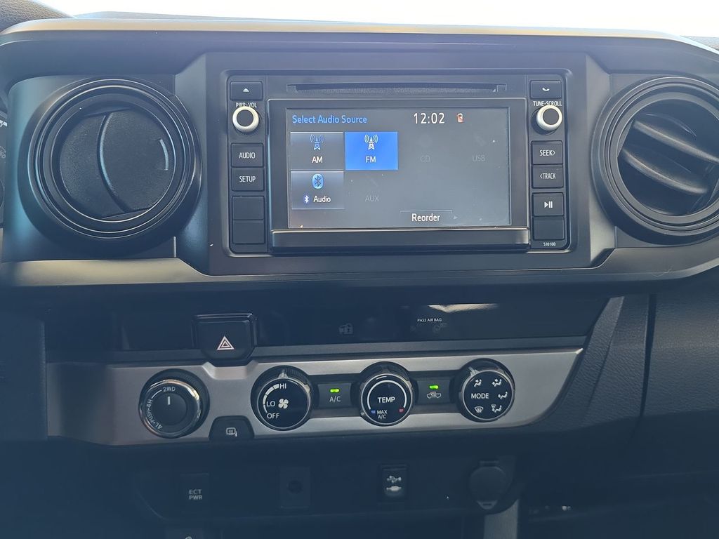 2018 Toyota Tacoma SR photo 13