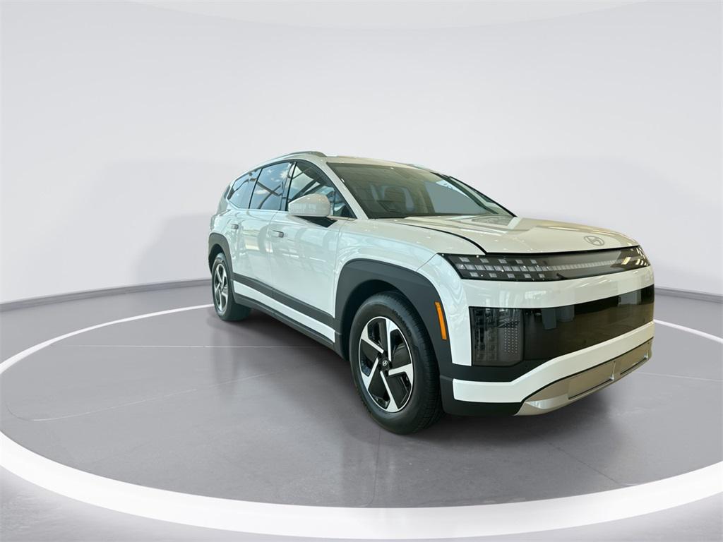 2026 Hyundai Ioniq SE photo 2