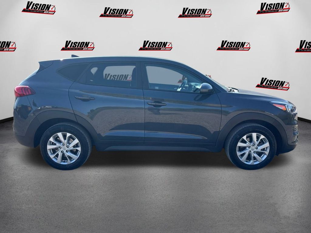 2020 Hyundai Tucson SE photo 4