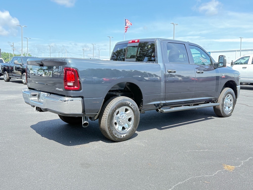2025 Ram 2500 Tradesman photo 2