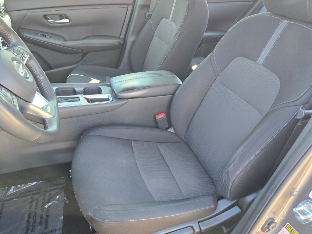 2023 Nissan Sentra SV photo 16