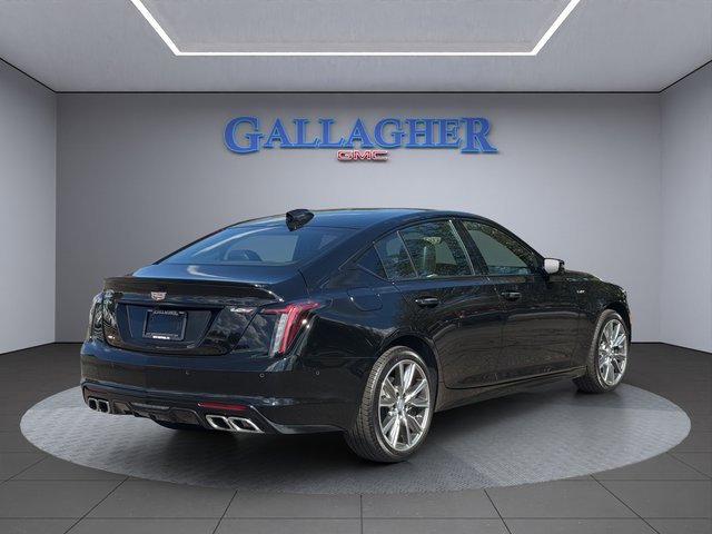 2025 Cadillac CT5 V photo 4