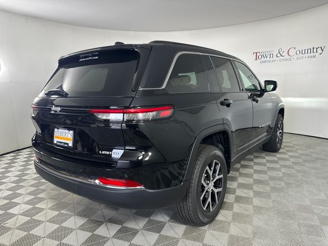 2025 Jeep Grand Cherokee Limited photo 3