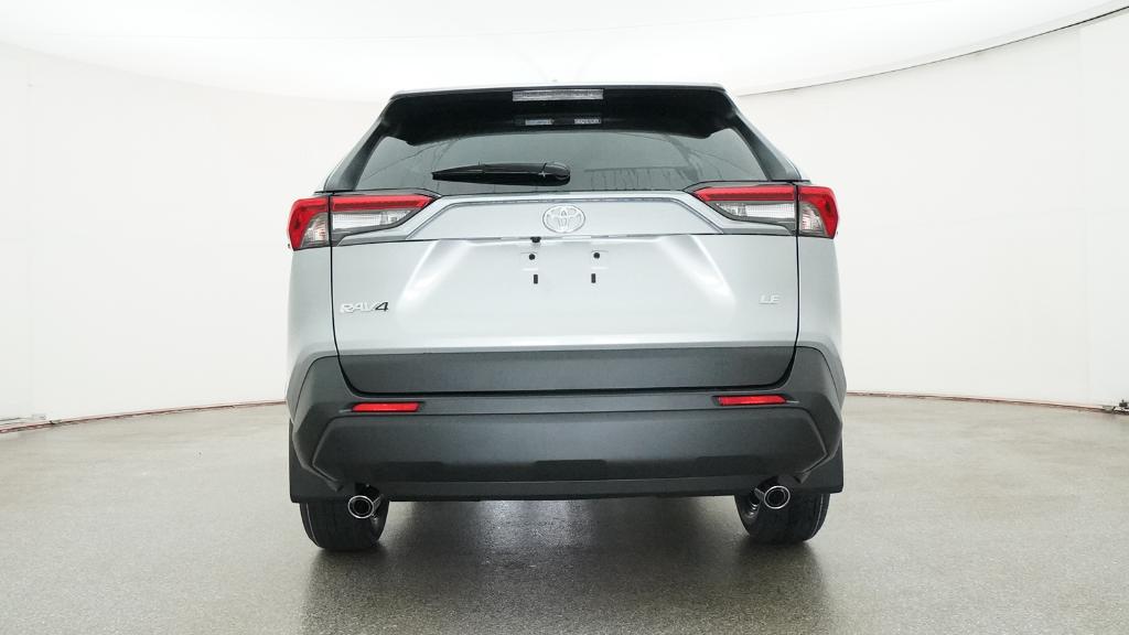 2025 Toyota RAV4 LE photo 17