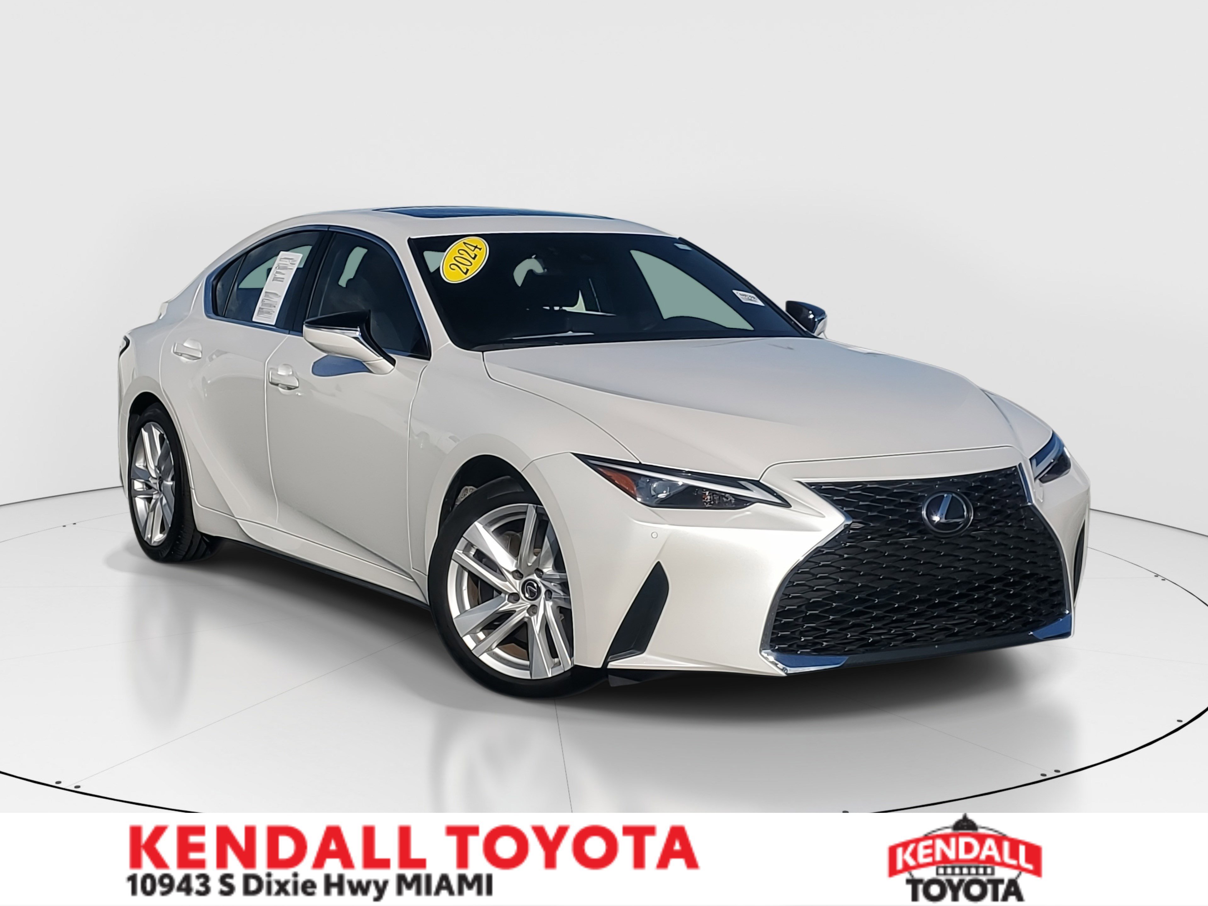 2024 Lexus IS 300's photo
