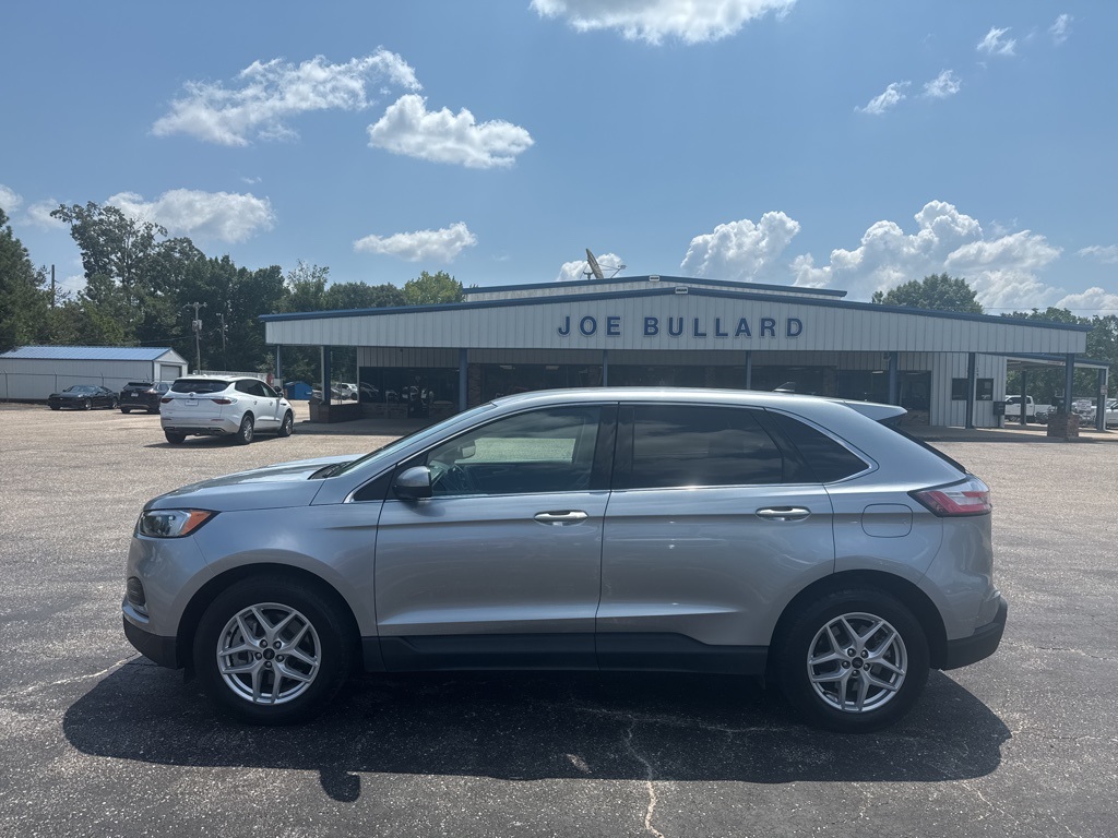 2024 Ford Edge SEL photo 15
