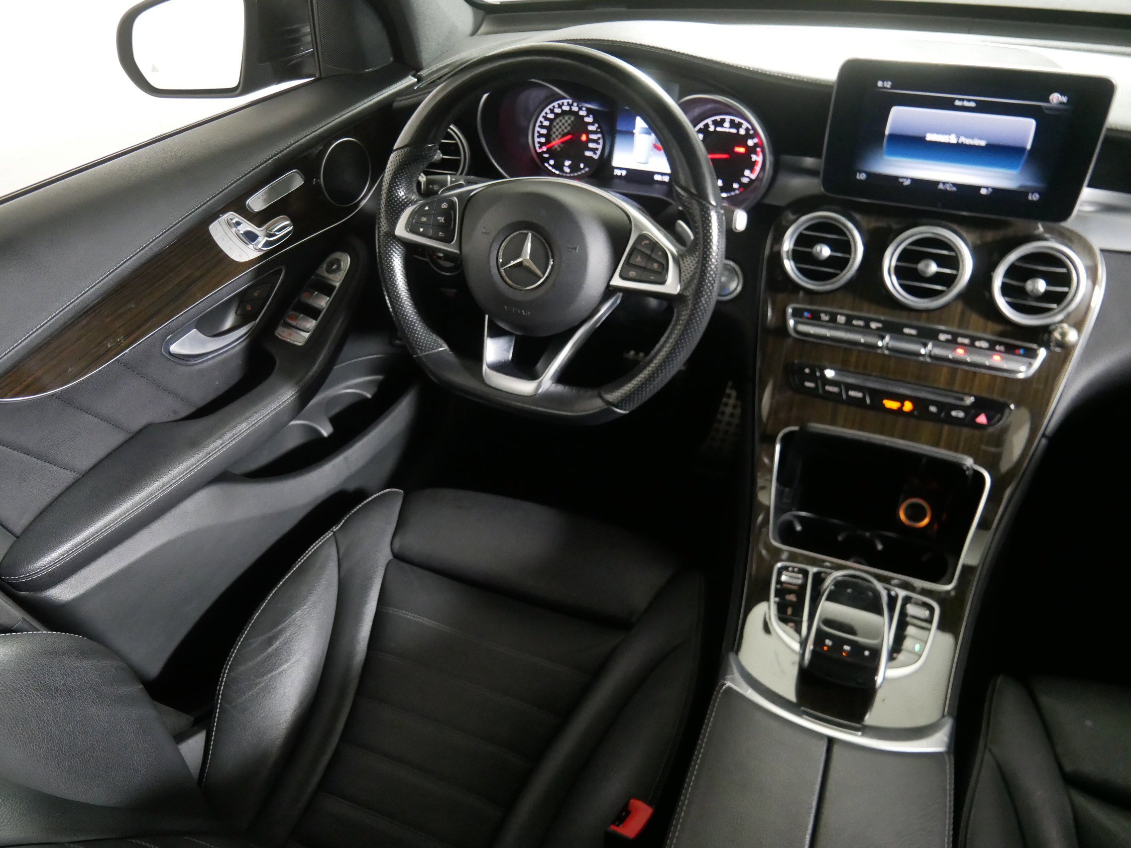 2018 Mercedes Benz GLC AMG 43 4MATIC photo 9
