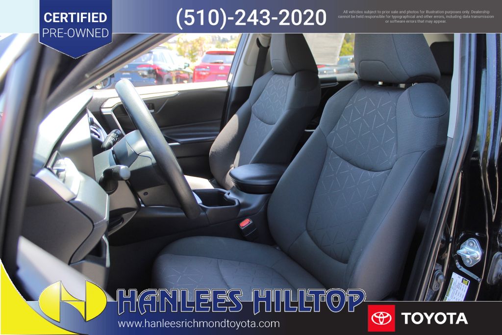 2024 Toyota RAV4 XLE photo 11