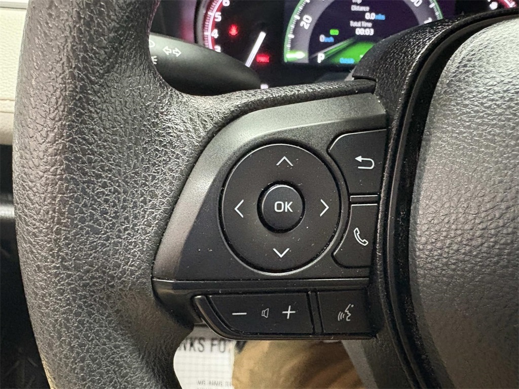 2024 Toyota RAV4 XLE photo 14