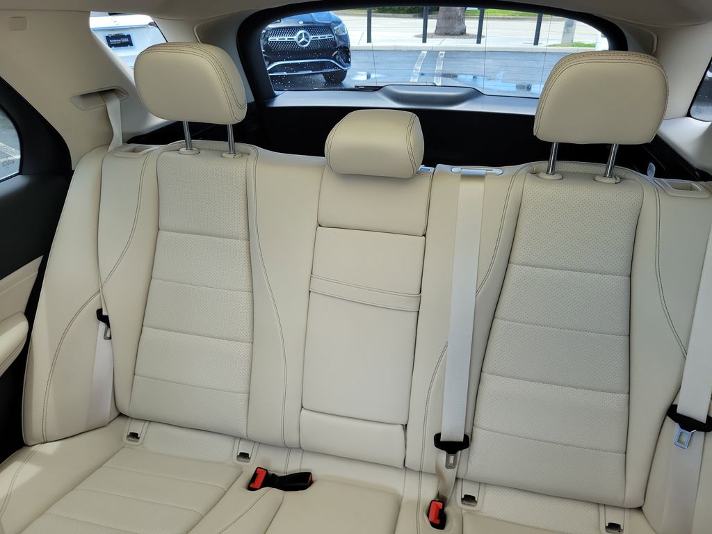 2025 Mercedes Benz GLE 350 4MATIC photo 12
