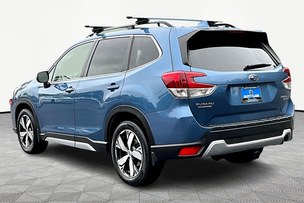 2021 Subaru Forester Touring photo 4