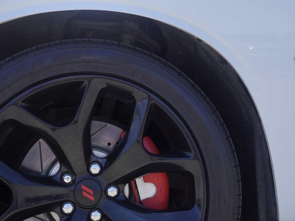 2015 Dodge Challenger R/T Plus photo 10