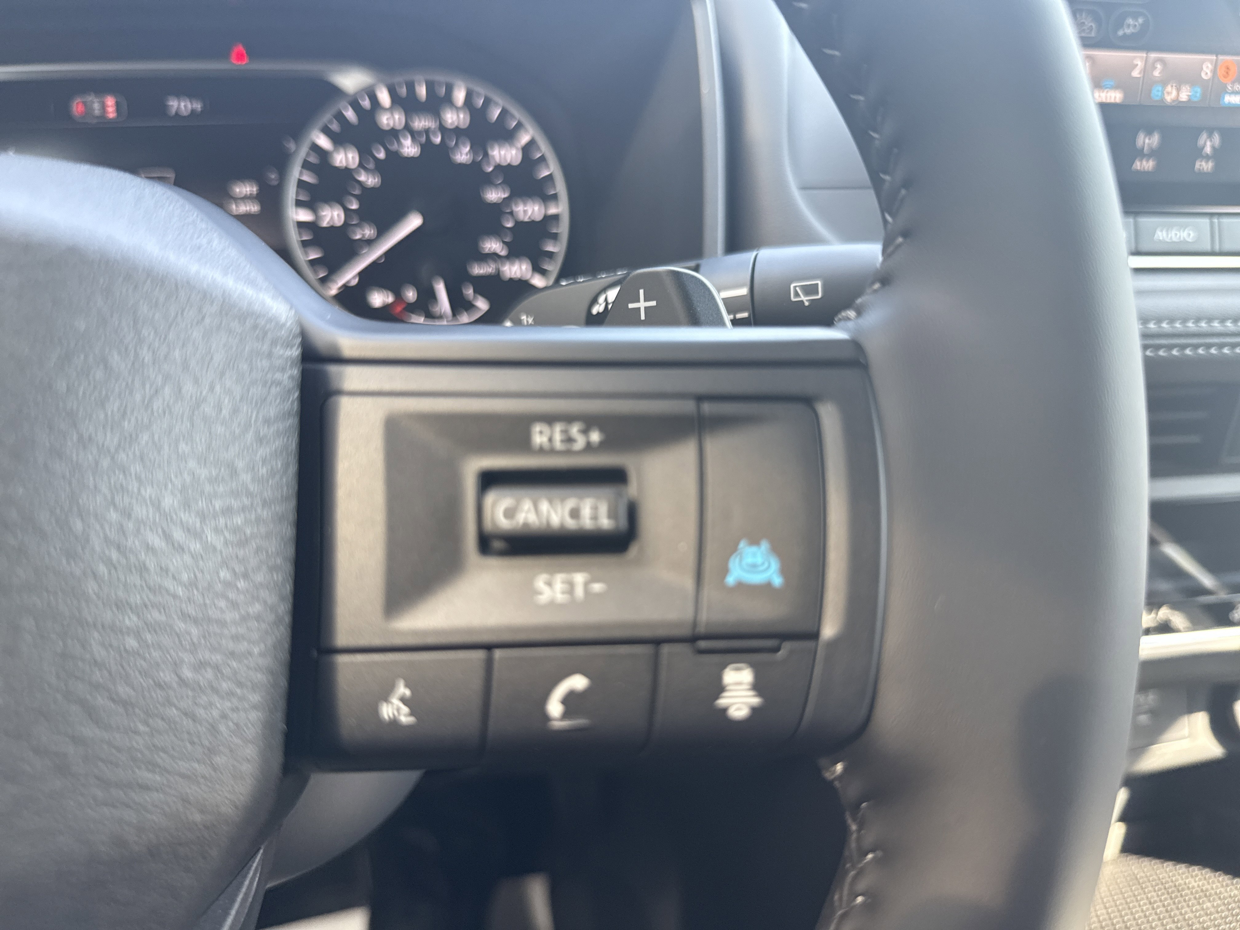 2026 Nissan Rogue SV photo 4
