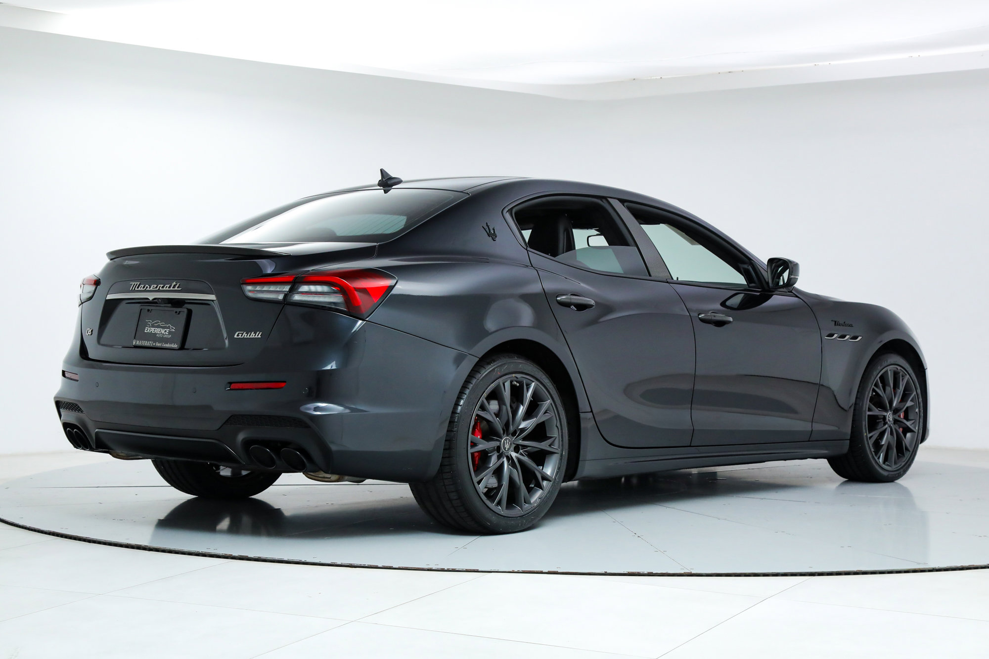 2022 Maserati Ghibli Modena Q4 photo 5