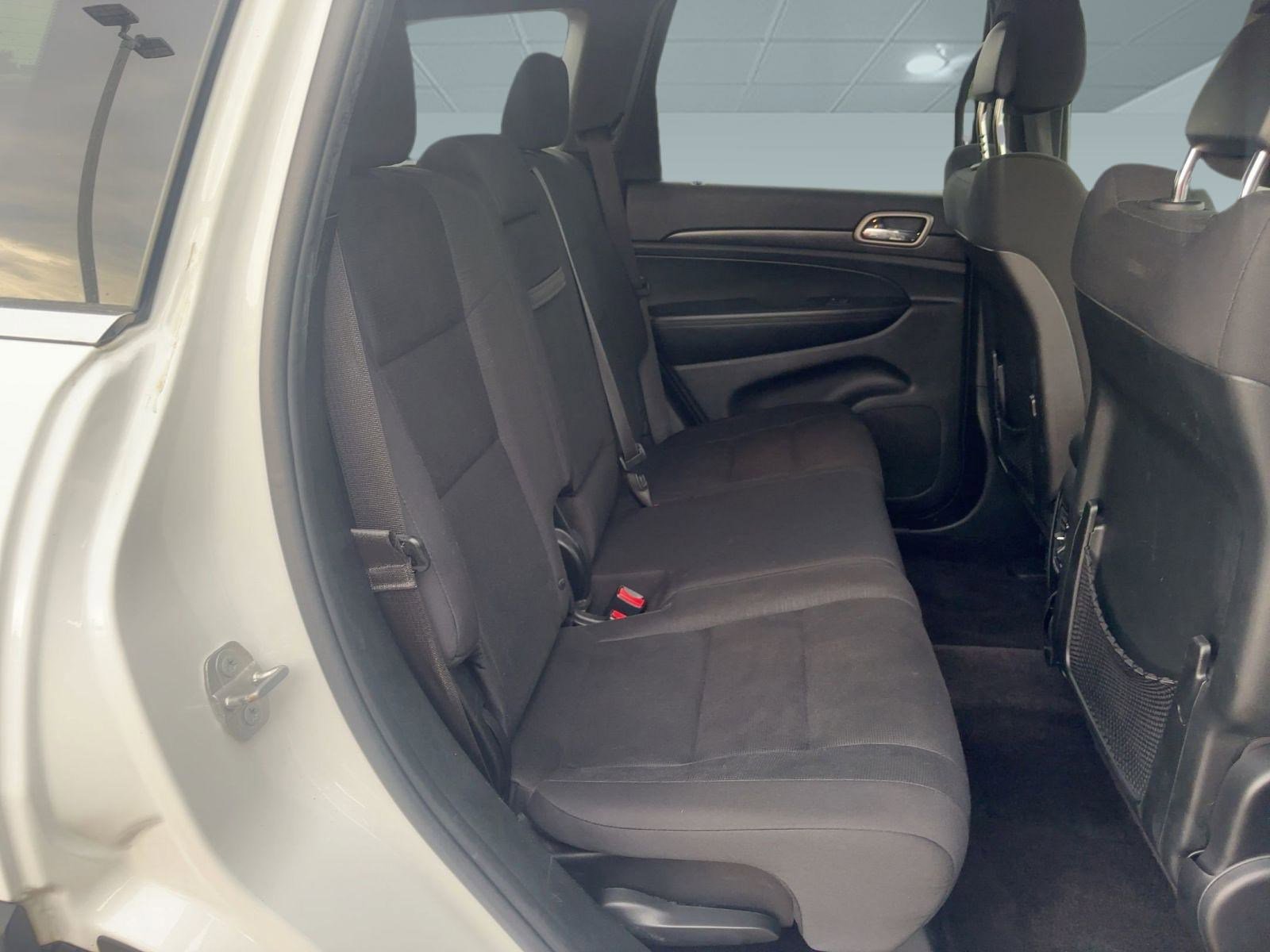 2017 Jeep Grand Cherokee Laredo photo 25