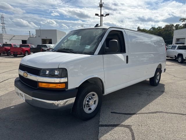 2025 Chevrolet Express Cargo Work Van's photo
