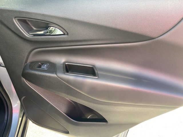2024 Chevrolet Equinox LT photo 32